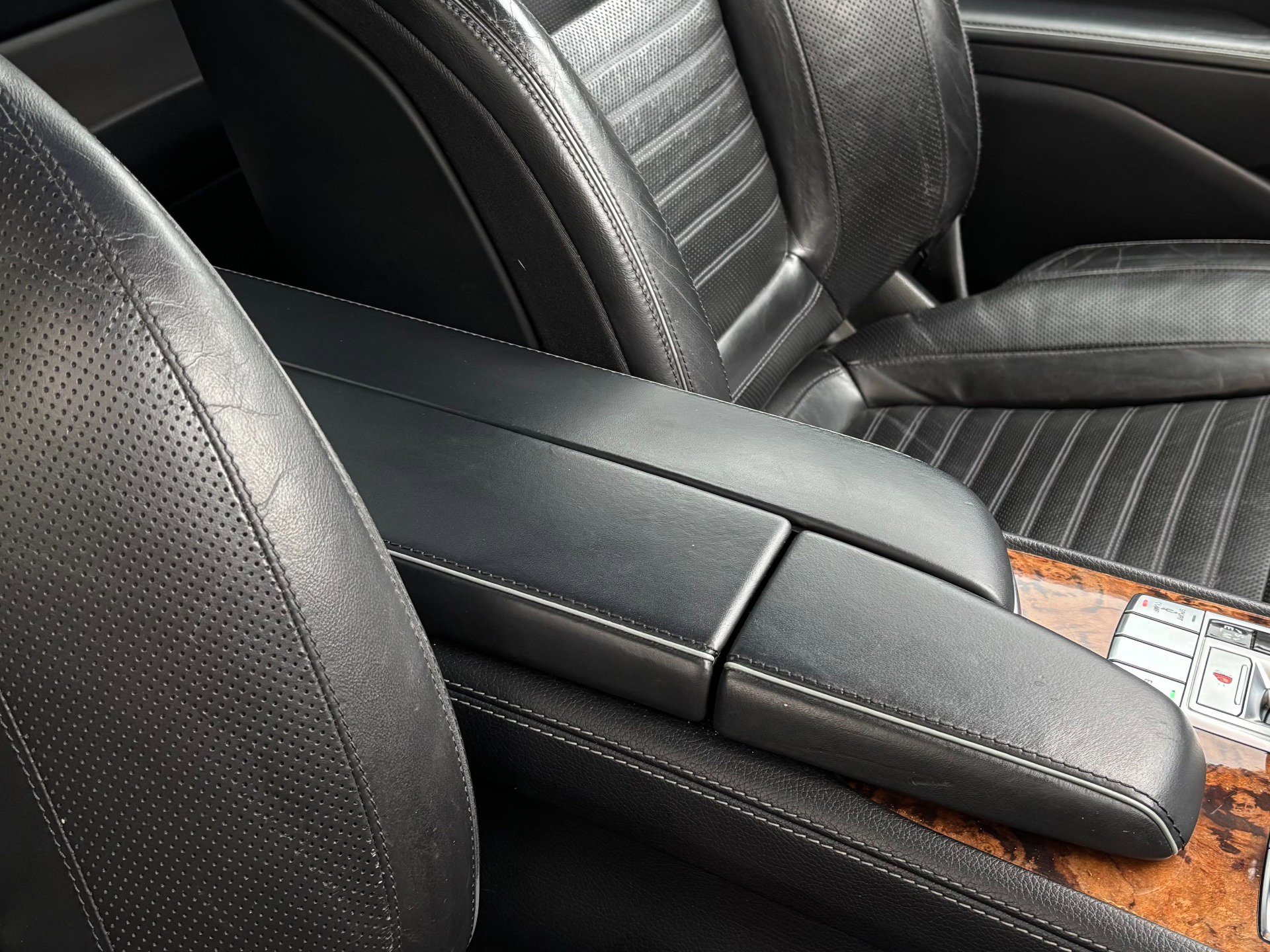 Used 2014 Mercedes-Benz SL 550 image 26