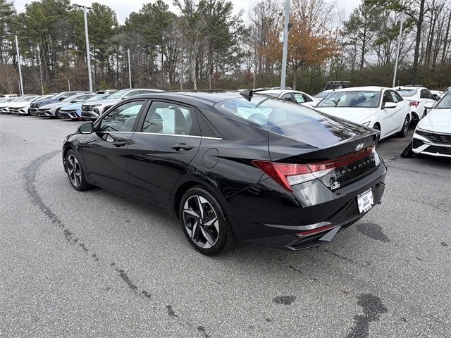 Certified 2022 Hyundai Elantra Limited image 5