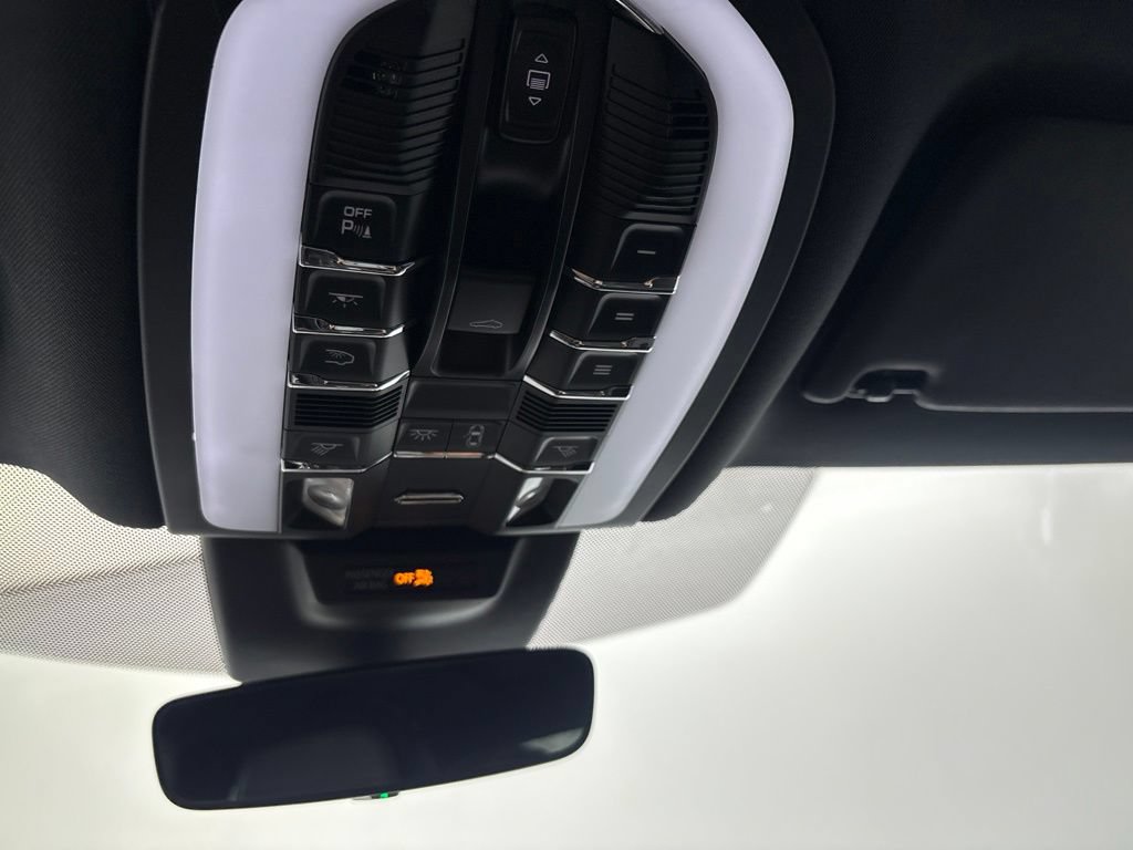 Certified 2024 Porsche Macan Turbo AWD/4WD image 41