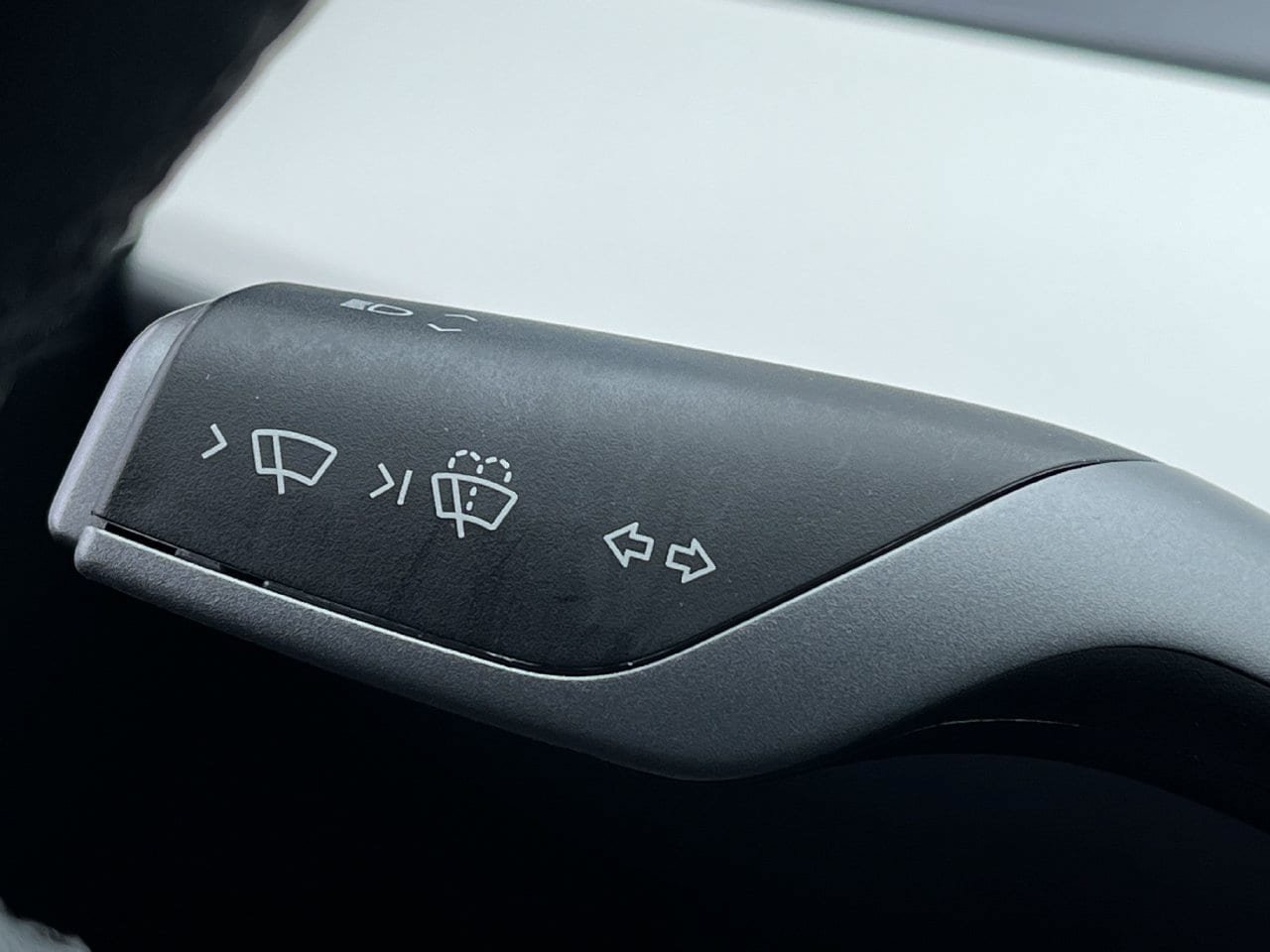 Used 2023 Tesla Model Y Long Range AWD/4WD image 19