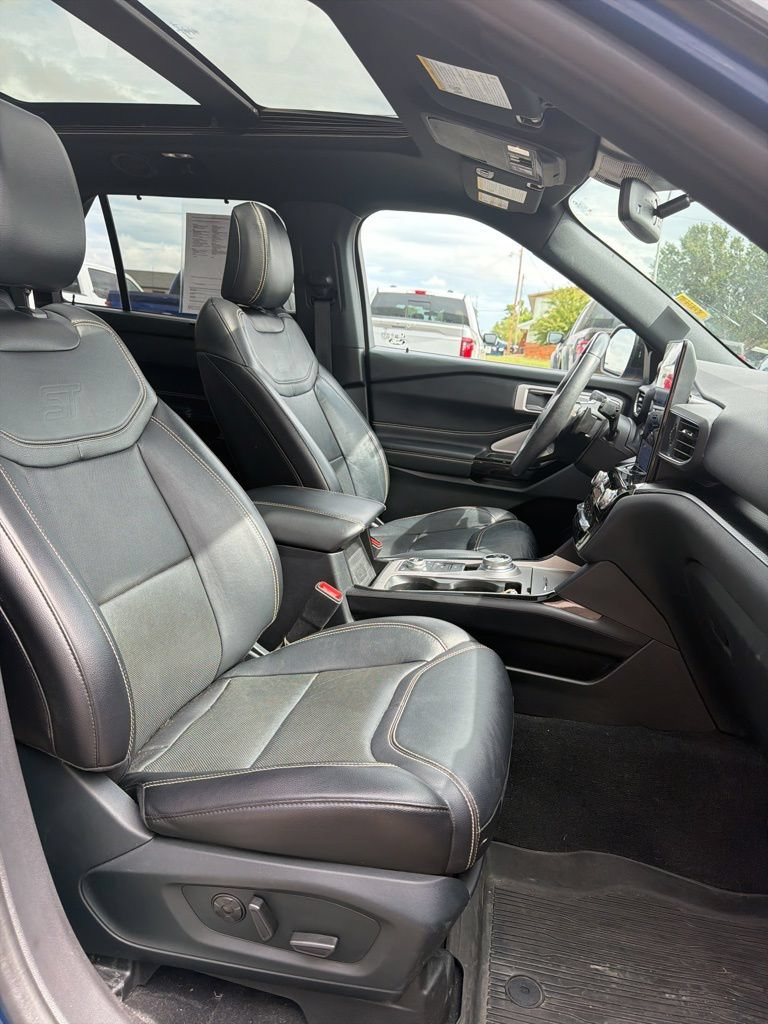 Used 2021 Ford Explorer ST w/ Equipment Group 401A AWD/4WD image 23
