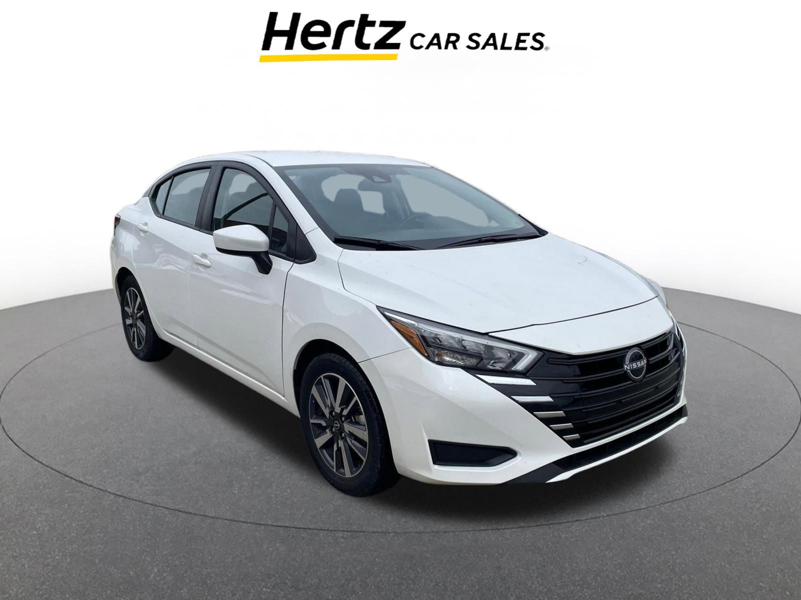 Used 2025 Nissan Versa SV image 1