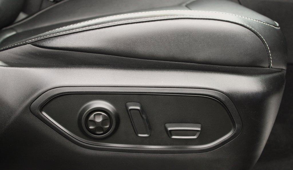 Used 2022 Jeep Grand Cherokee L Limited image 25