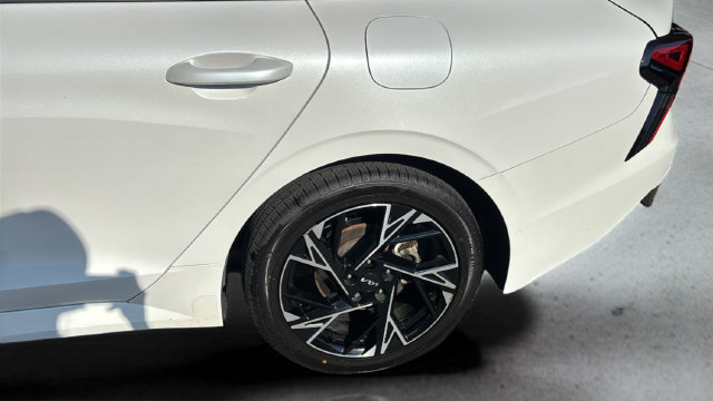 Used 2025 Kia K5 GT-Line FWD image 36