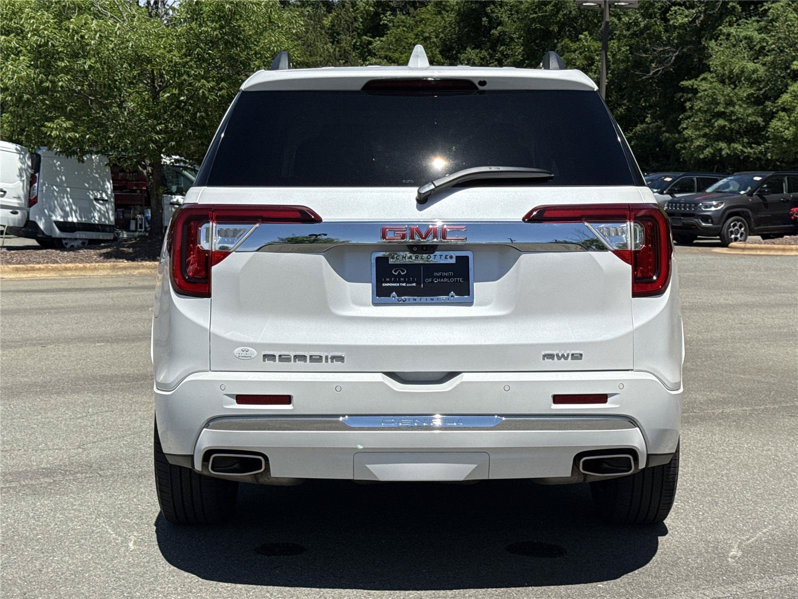 Used 2023 GMC Acadia Denali w/ Denali Ultimate Package AWD/4WD image 31