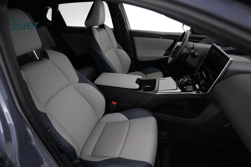 Used 2023 Subaru Solterra AWD image 21