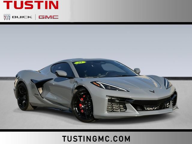Used 2025 Chevrolet Corvette Z06 image 1