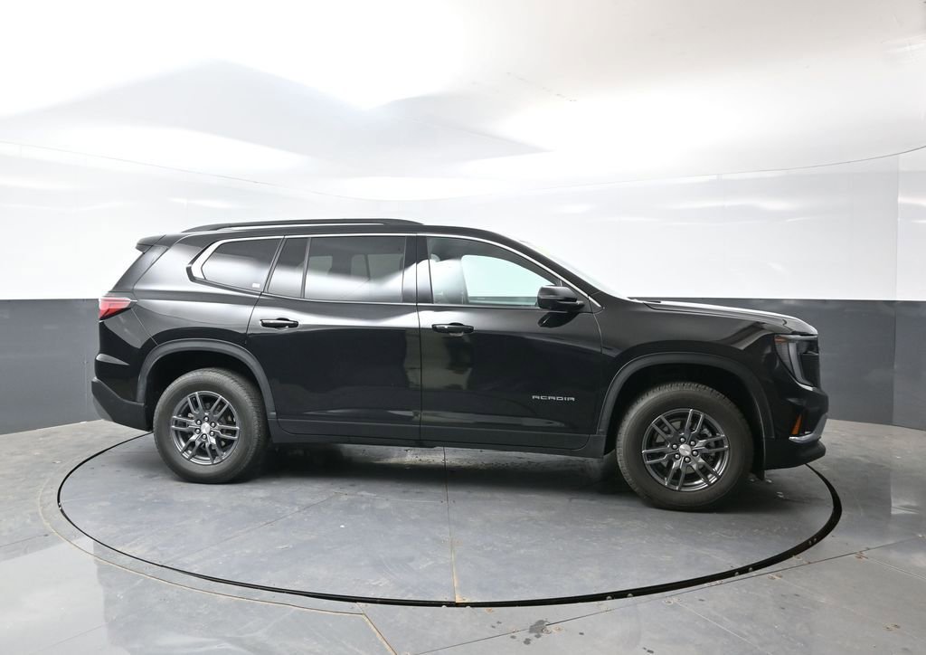 Used 2025 GMC Acadia Elevation FWD image 4