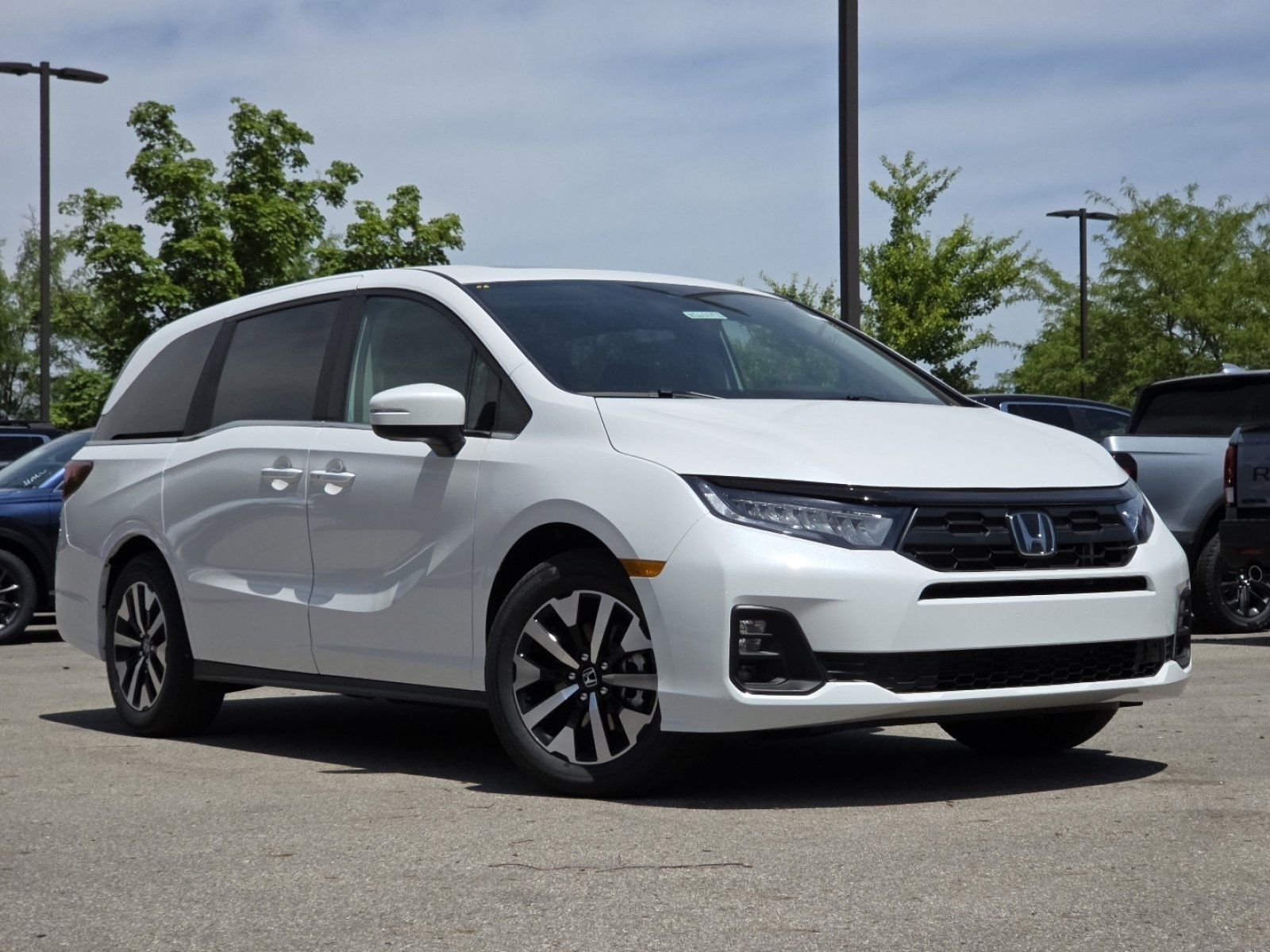 New 2026 Honda Odyssey EX-L video 2