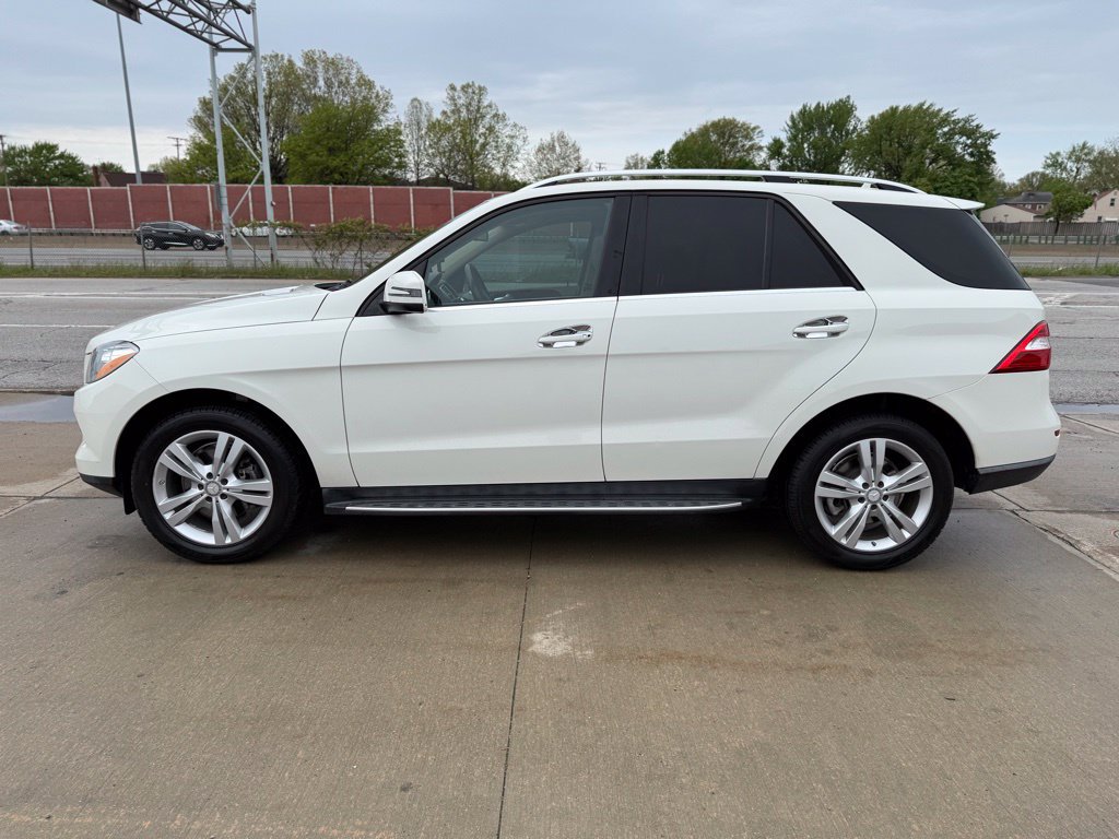Used 2013 Mercedes-Benz ML 350 BlueTEC 4MATIC image 6