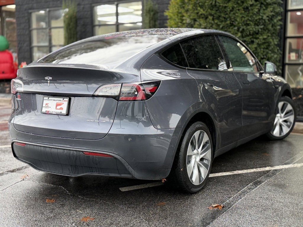 Used 2020 Tesla Model Y Long Range image 12