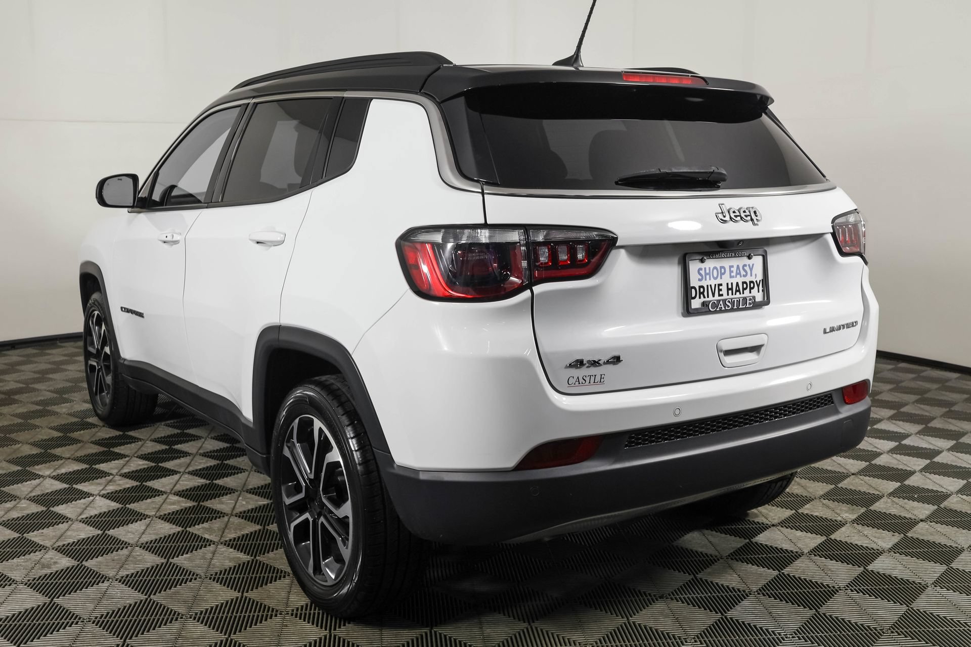 Used 2024 Jeep Compass Limited AWD/4WD image 17
