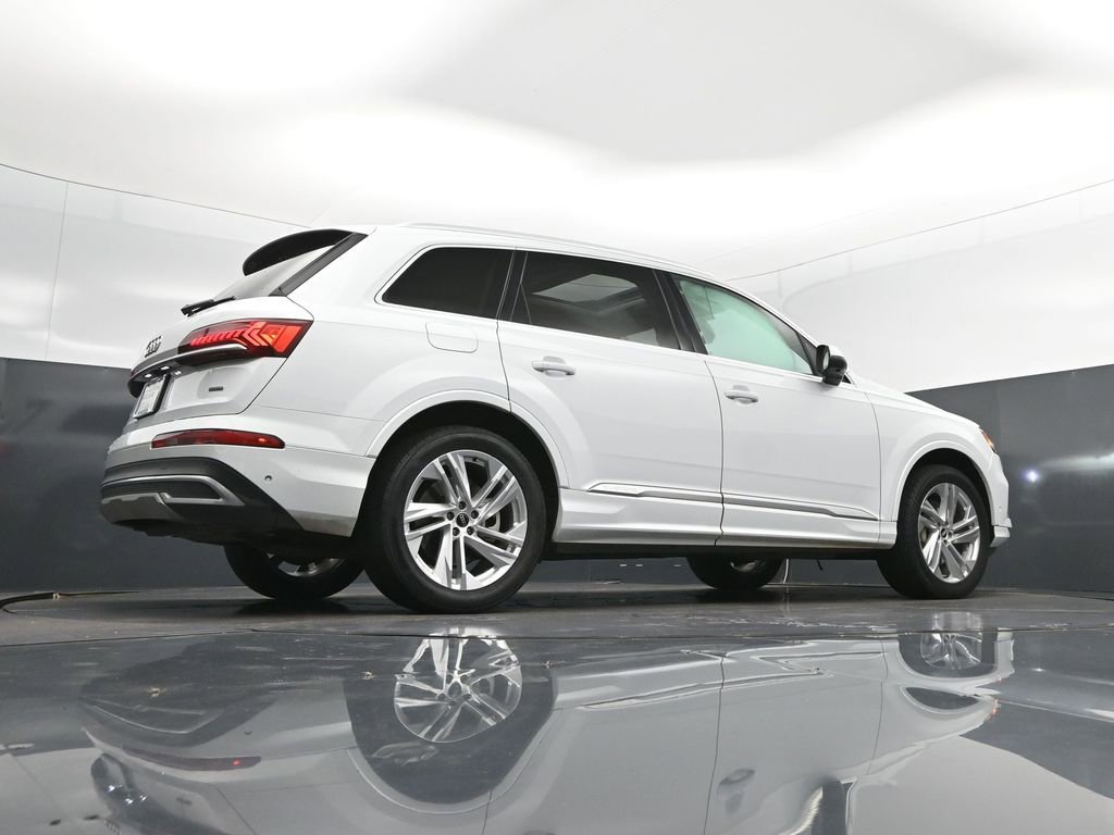 Used 2021 Audi Q7 2.0T Premium w/ Convenience Package AWD/4WD image 43