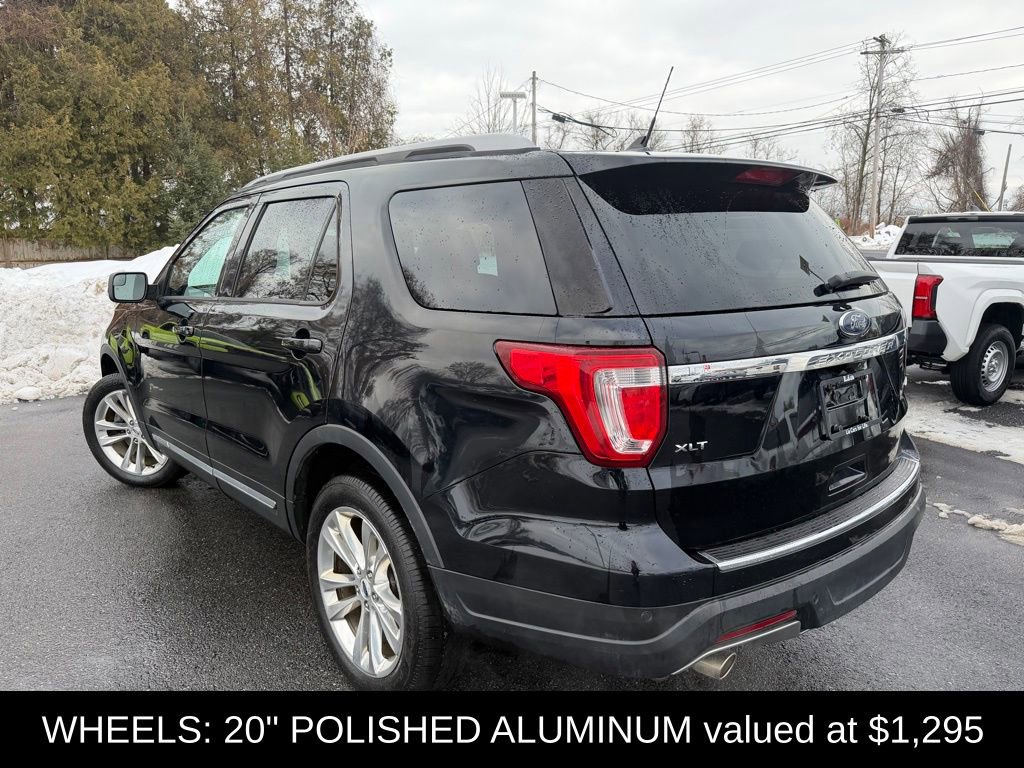 Used 2018 Ford Explorer XLT w/ Equipment Group 202A image 5