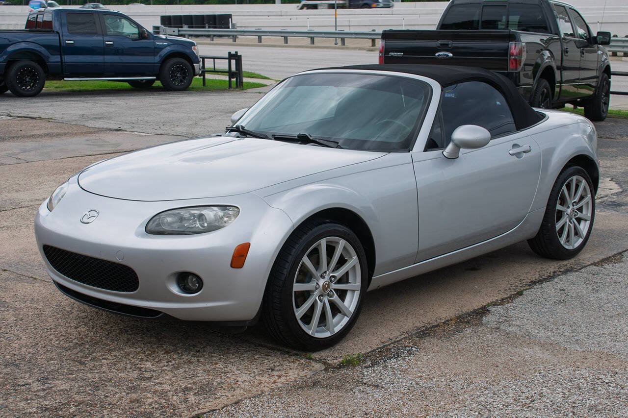 Used 2008 MAZDA MX-5 Miata Touring RWD image 9
