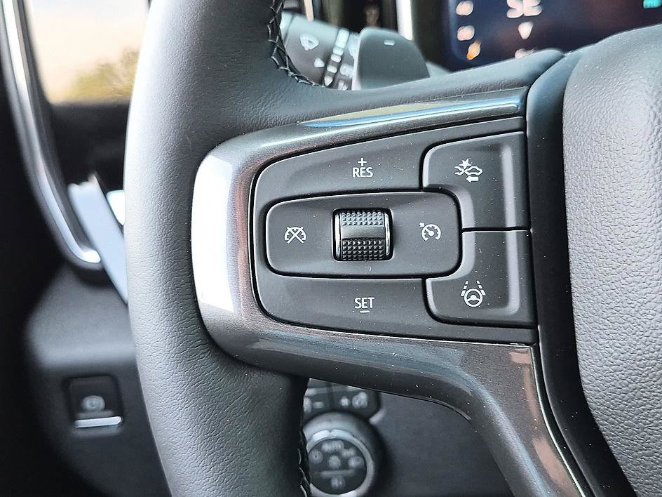 New 2026 Chevrolet Silverado 1500 High Country w/ High Country Premium Package AWD/4WD image 17
