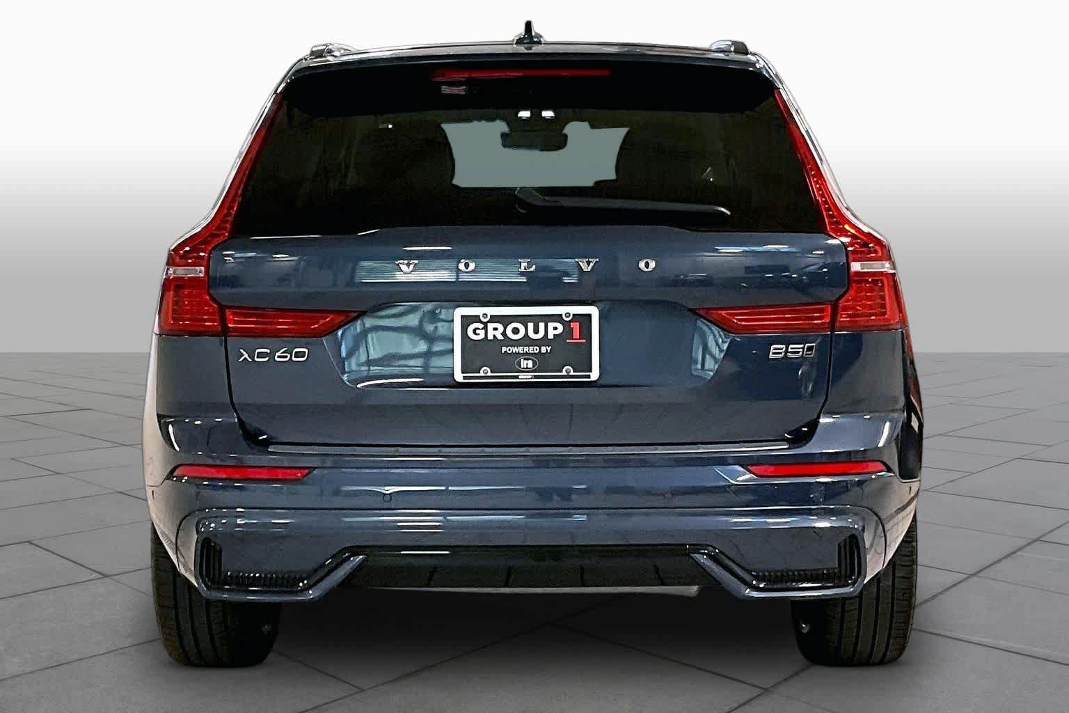 Used 2024 Volvo XC60 B5 Ultimate w/ Climate Package AWD/4WD image 5