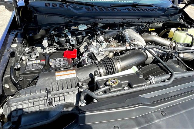 New 2026 Ford F250 Platinum w/ FX4 Off-Road Package image 11