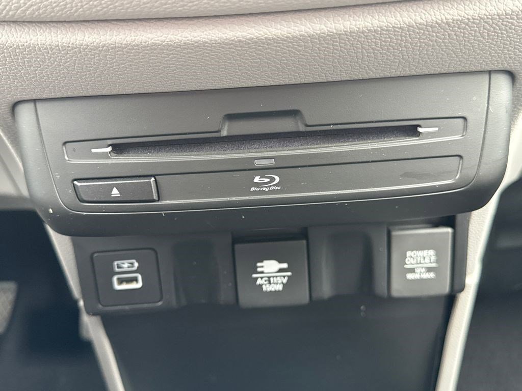 Certified 2023 Honda Odyssey Touring image 37