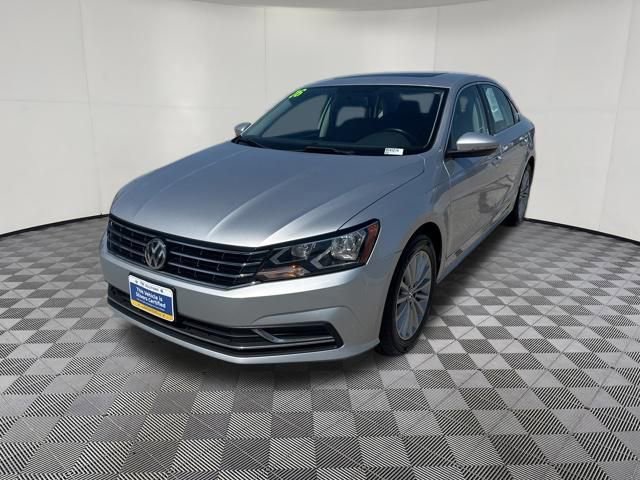 Used 2016 Volkswagen Passat 1.8T SE FWD image 11