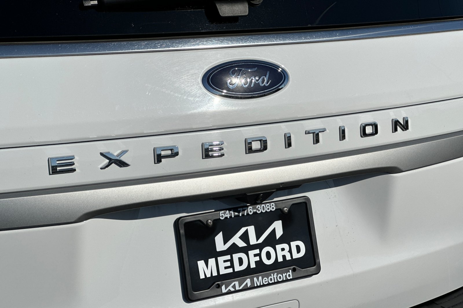 Used 2024 Ford Expedition XLT AWD/4WD image 29
