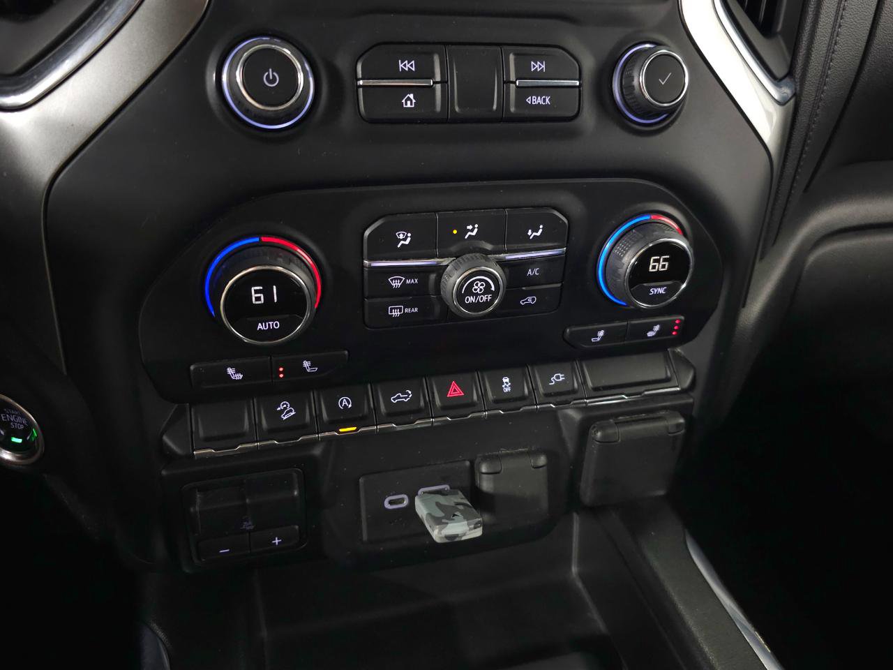 Used 2020 Chevrolet Silverado 1500 RST AWD/4WD image 29