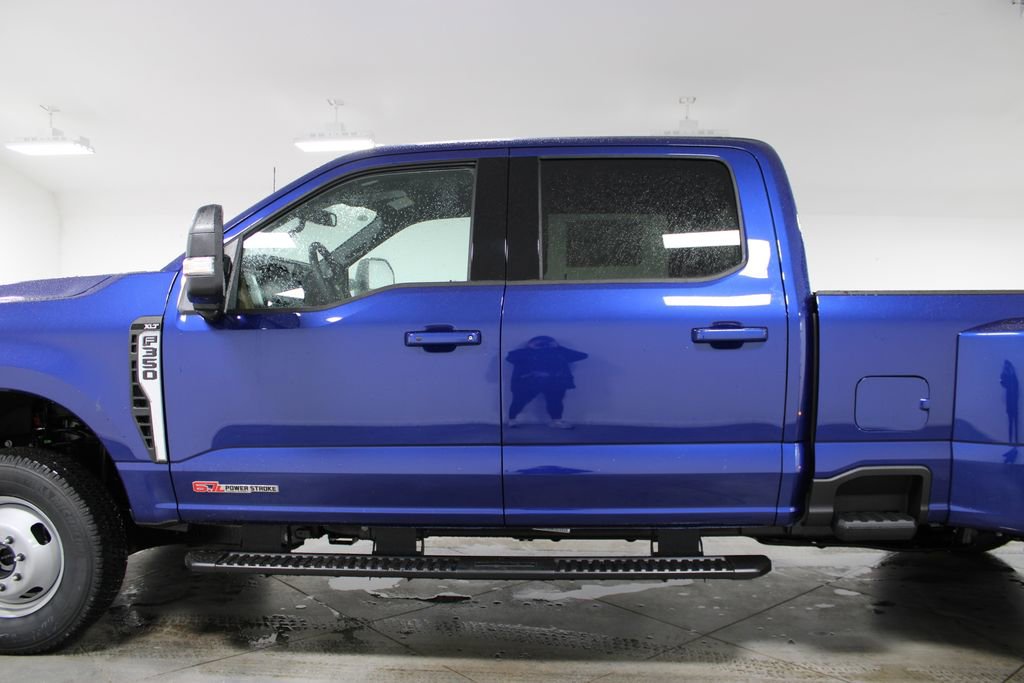 New 2026 Ford F350 XLT w/ XLT Premium Package image 5