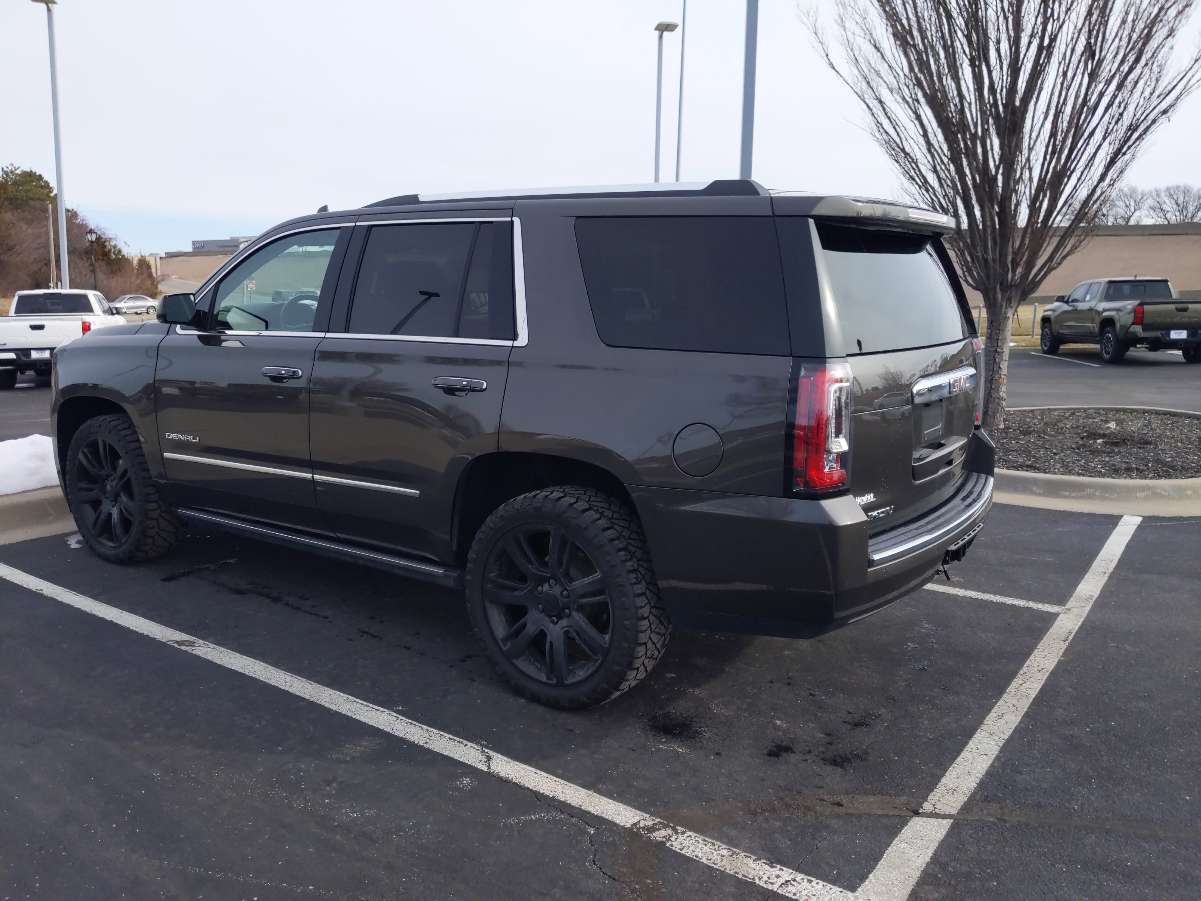 Used 2019 GMC Yukon Denali w/ Denali Ultimate Package image 8