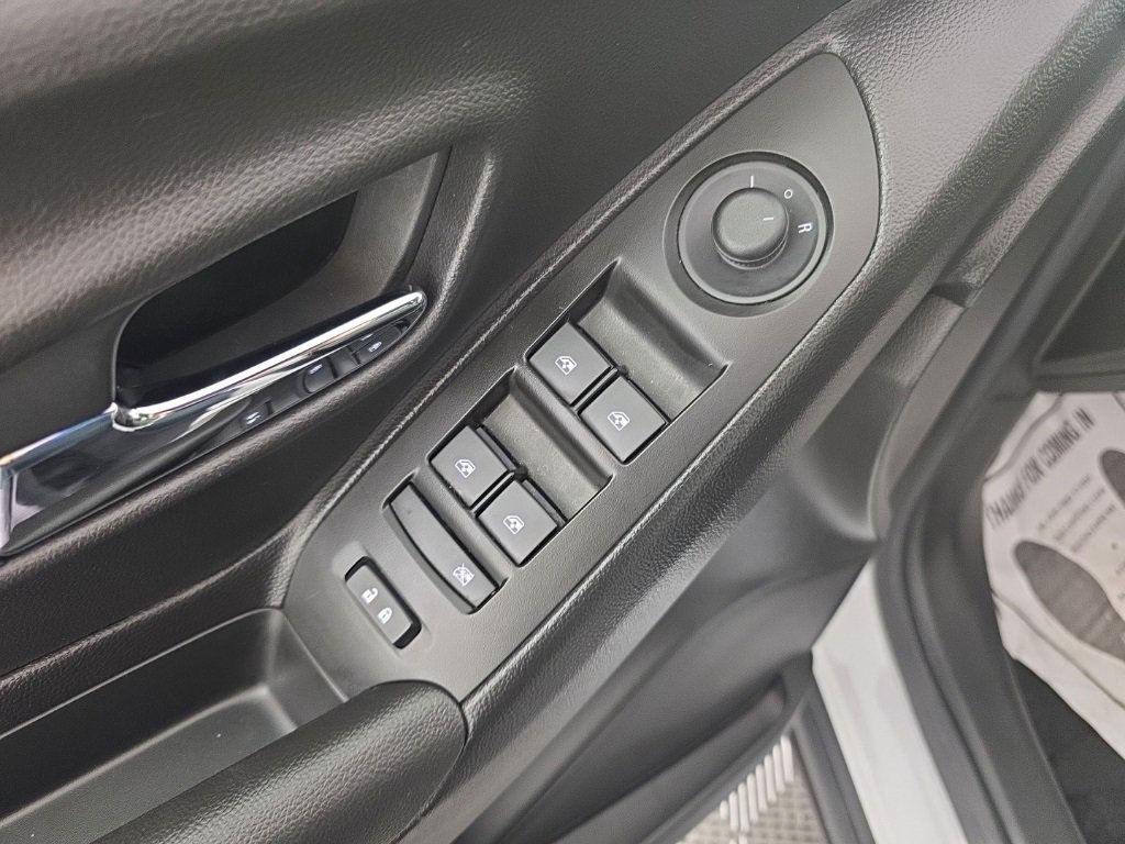 Used 2019 Chevrolet Trax LT w/ LT Convenience Package image 13