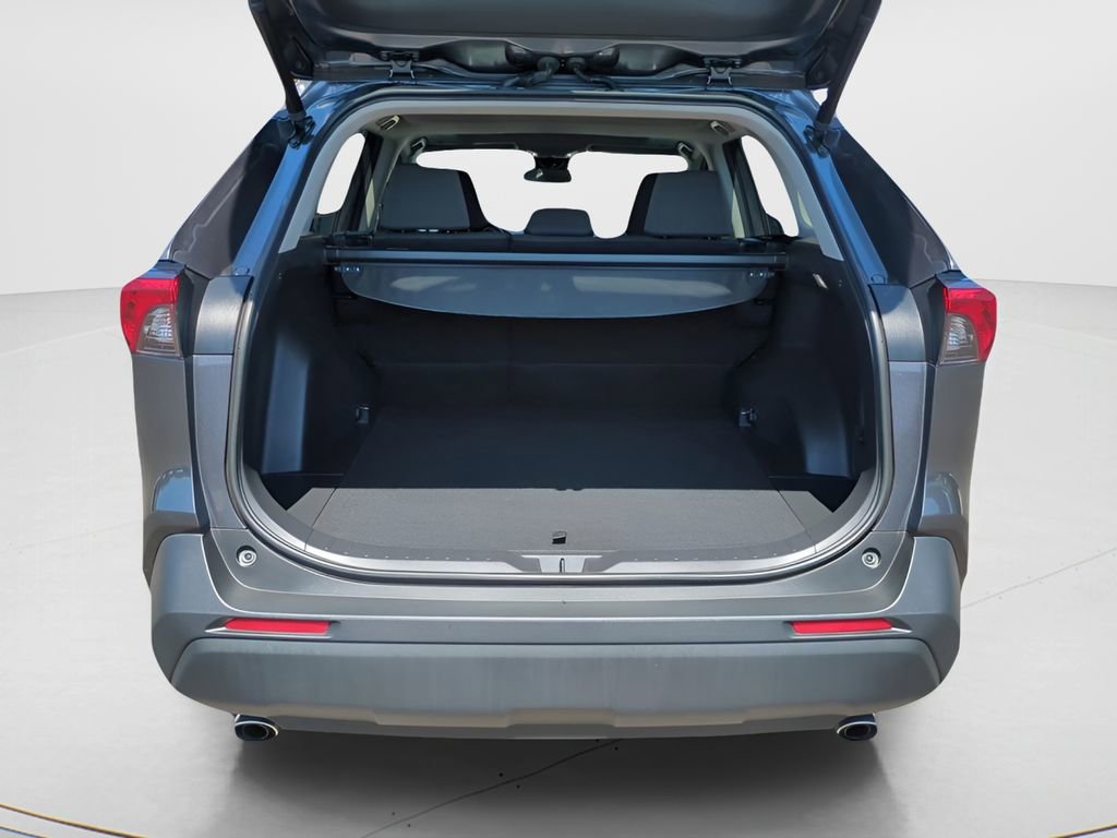 Used 2023 Toyota RAV4 XLE w/ Convenience Package image 12