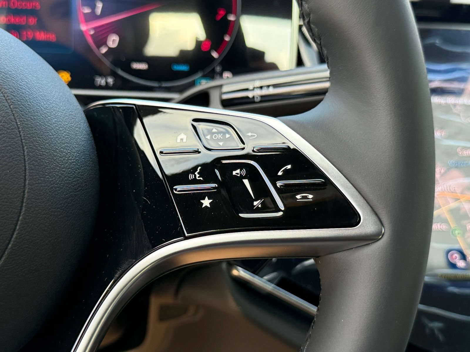 New 2026 Mercedes-Benz E 450 4MATIC Sedan image 22