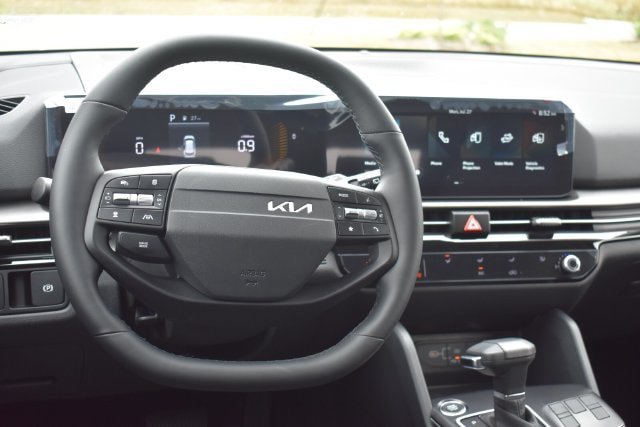 New 2026 Kia Sportage LX FWD image 18