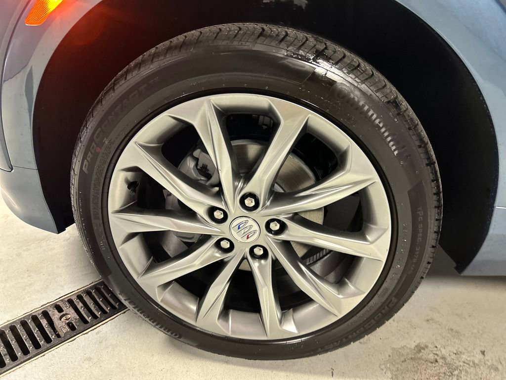 New 2026 Buick Encore GX Avenir w/ Avenir Technology Package image 9