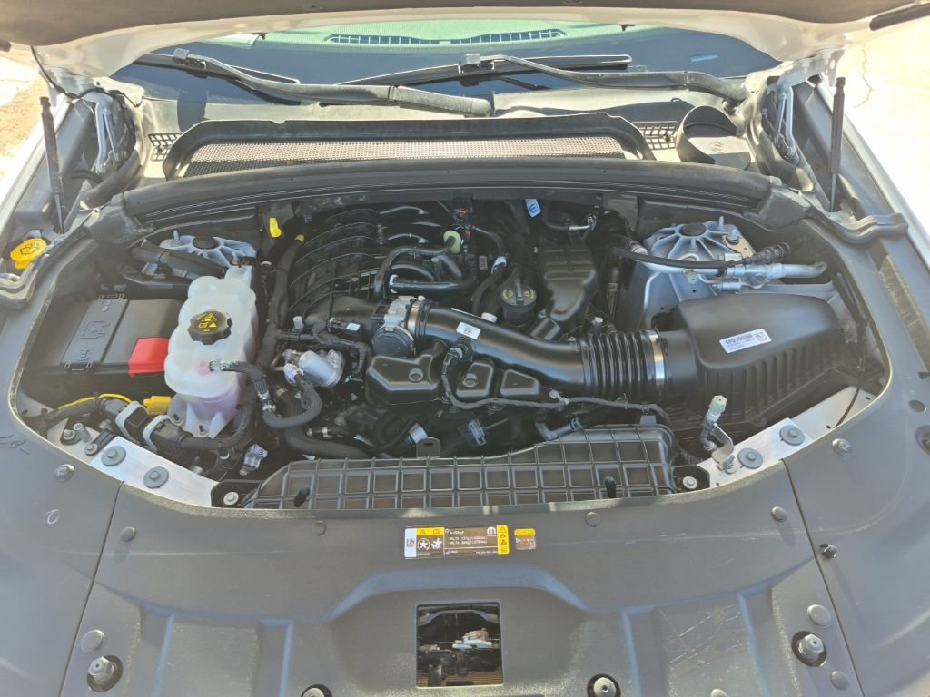 Used 2023 Jeep Grand Cherokee Laredo X image 57