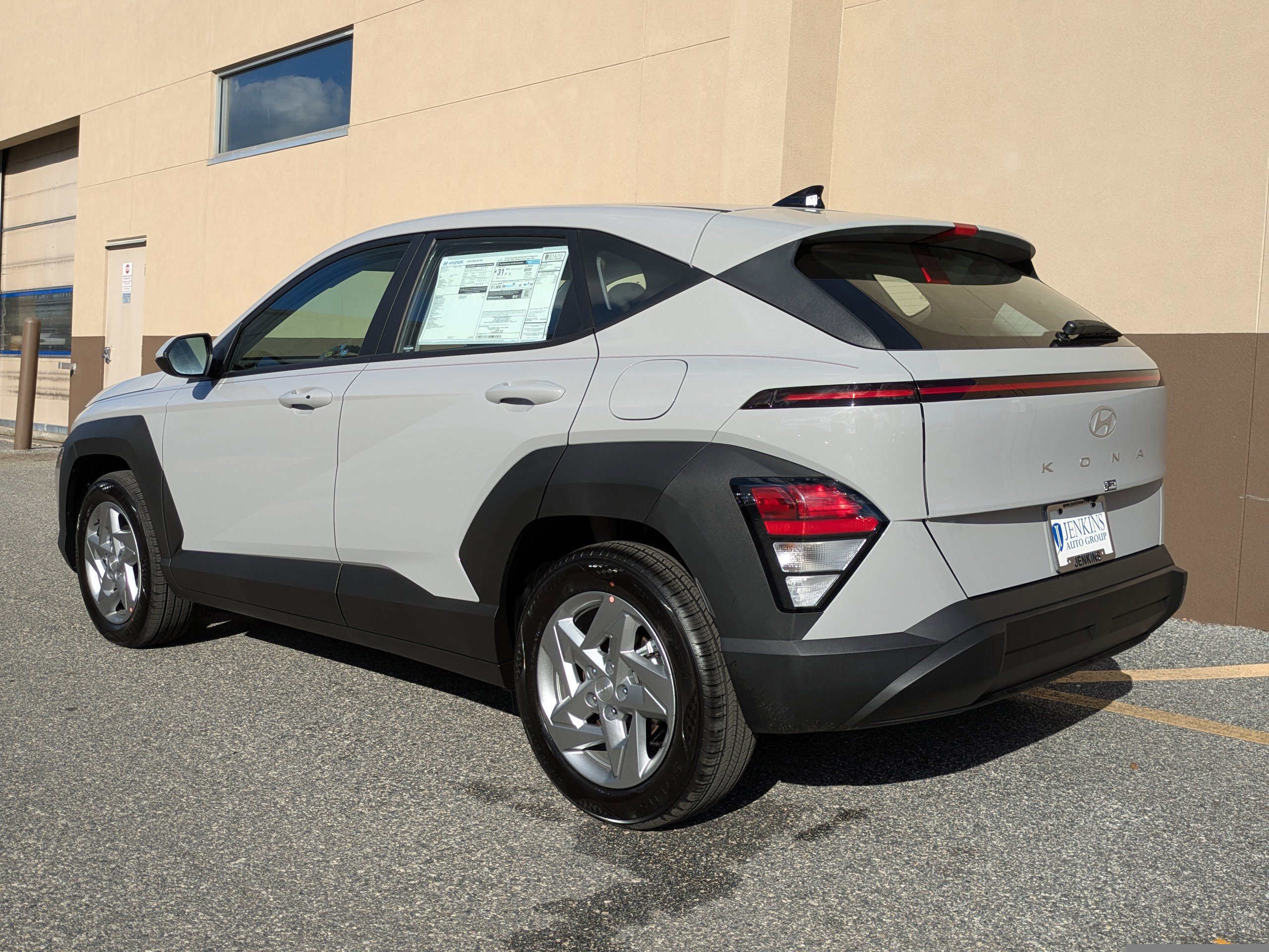 New 2026 Hyundai Kona SE image 7
