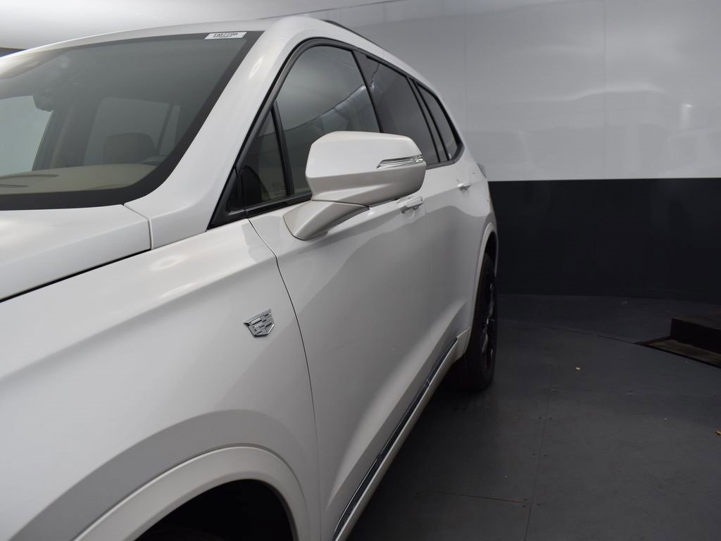 Used 2022 Cadillac XT6 Sport w/ Platinum Package image 36