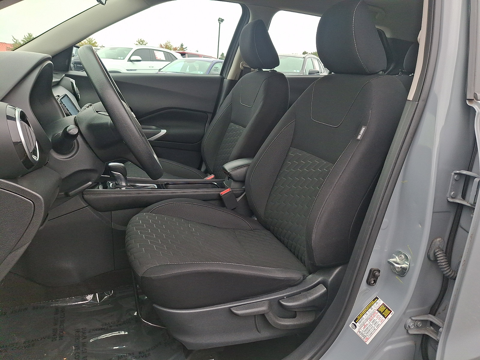 Used 2022 Nissan Kicks SV FWD image 13