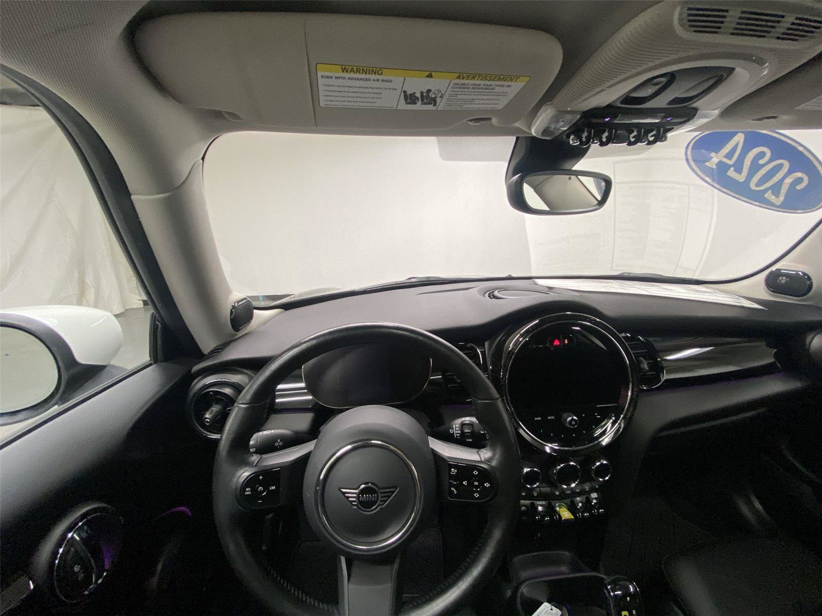Certified 2024 MINI Cooper SE FWD image 31
