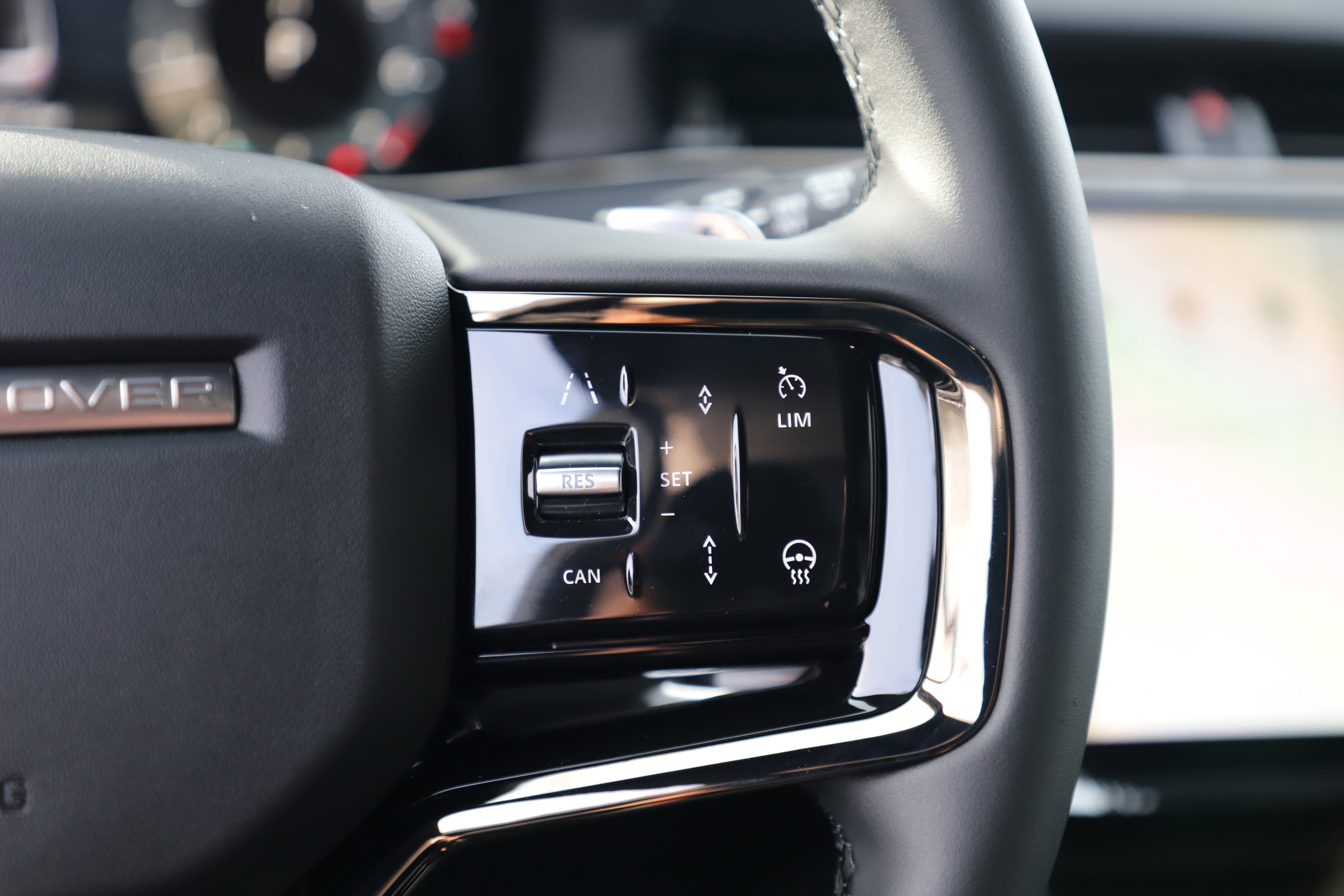 New 2025 Land Rover Range Rover Evoque Dynamic SE image 25