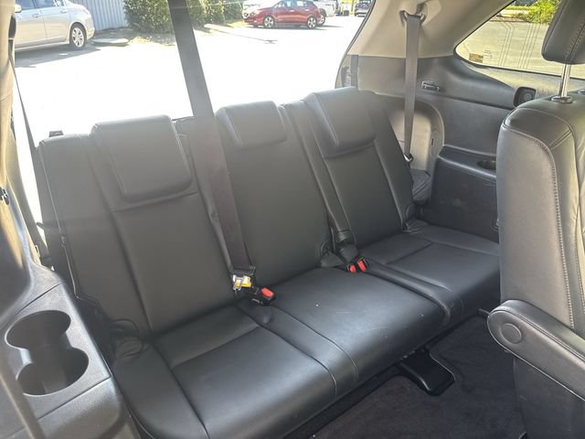 Used 2019 Toyota Highlander Limited FWD image 12