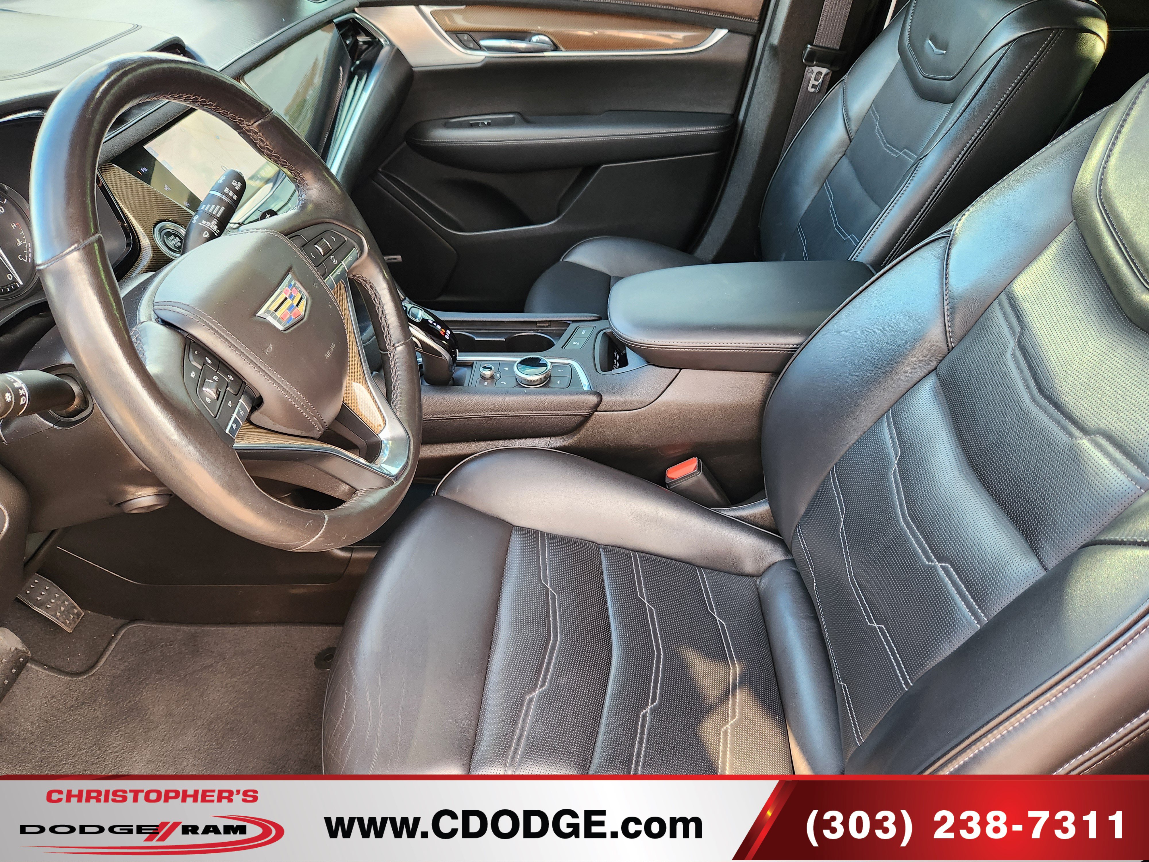 Used 2022 Cadillac XT6 Premium Luxury w/ Platinum Package AWD/4WD image 15