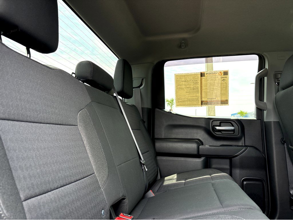 Certified 2022 Chevrolet Silverado 1500 Custom AWD/4WD image 11