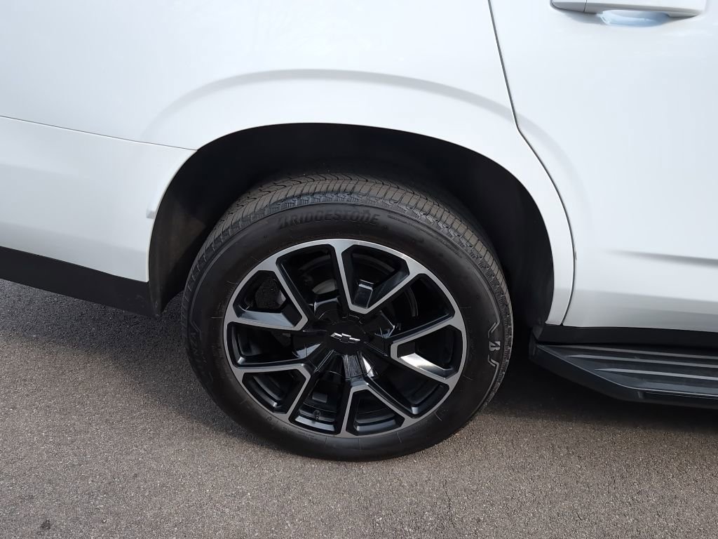 Used 2024 Chevrolet Tahoe RST w/ Sport Performance Package image 4