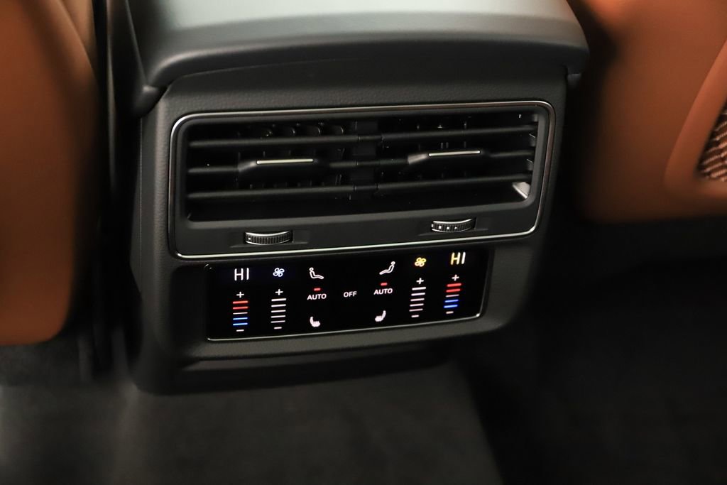 New 2026 Audi Q7 3.0T Premium Plus AWD/4WD image 22