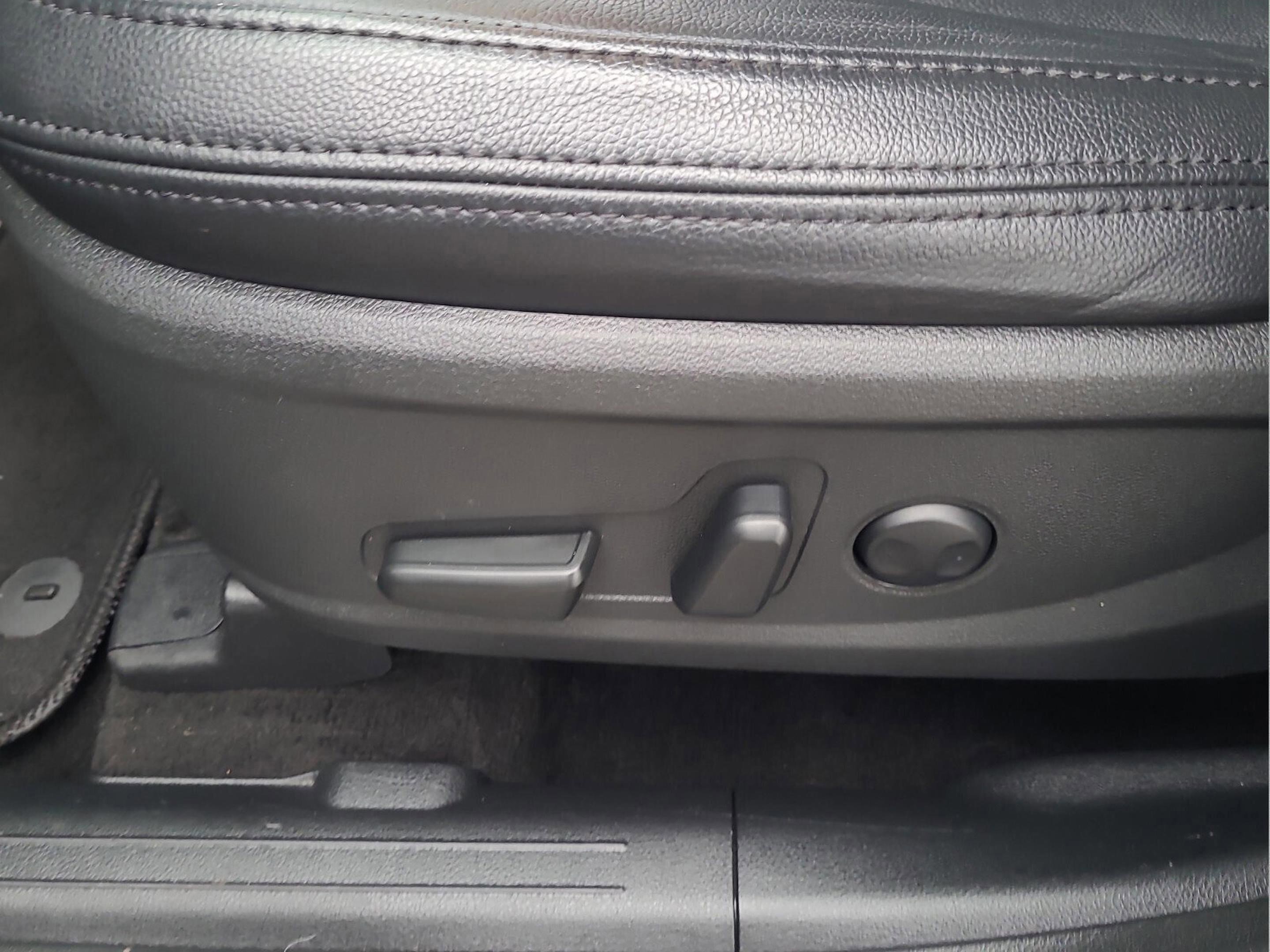 Used 2022 Hyundai Santa Fe SEL w/ Cargo Package image 16