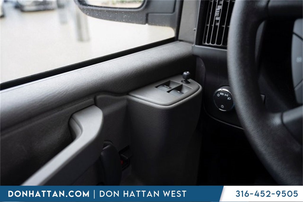 Used 2023 Chevrolet Express 2500 w/ Driver Convenience Package image 18