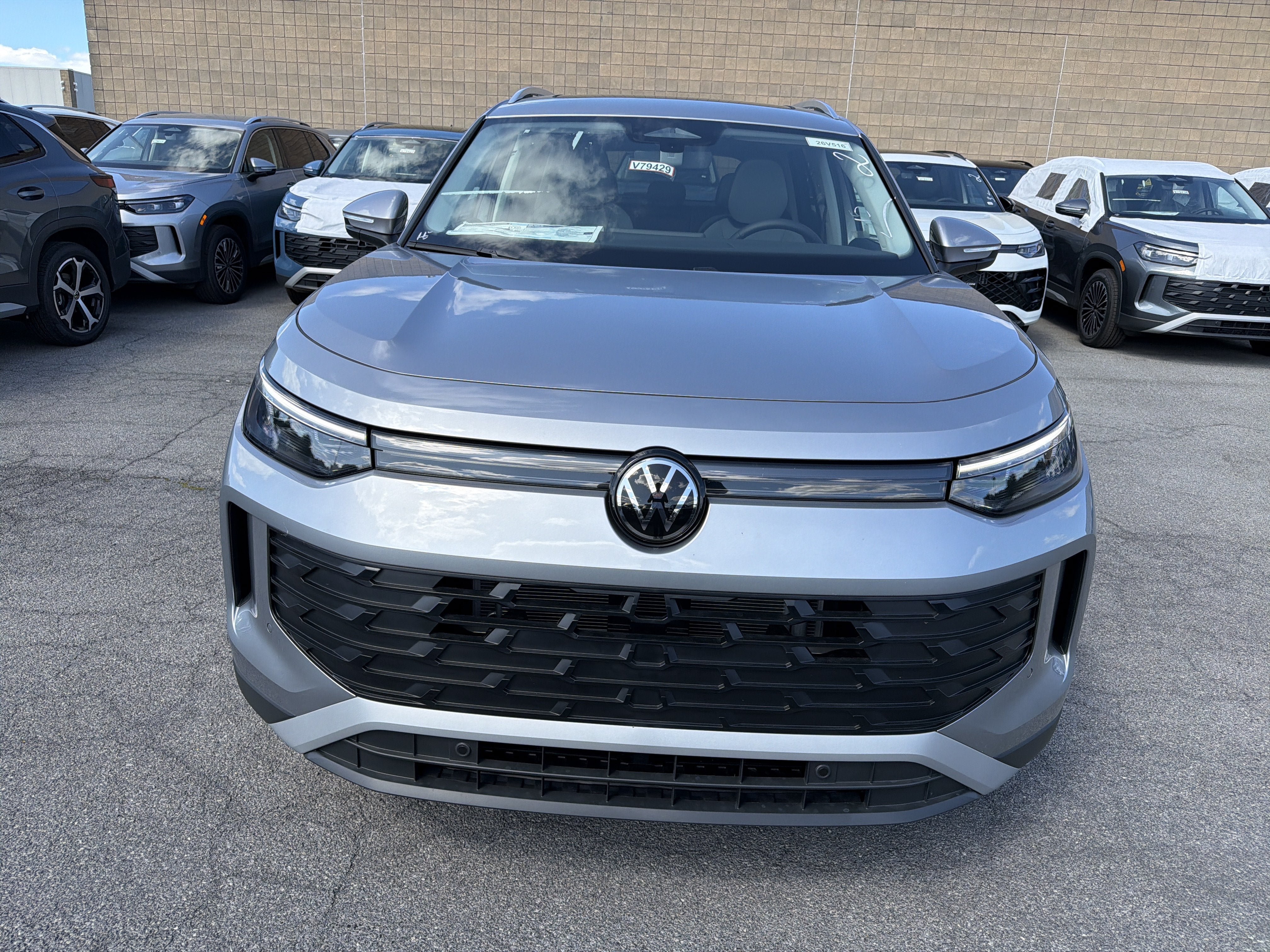 New 2026 Volkswagen Tiguan SE AWD/4WD image 3