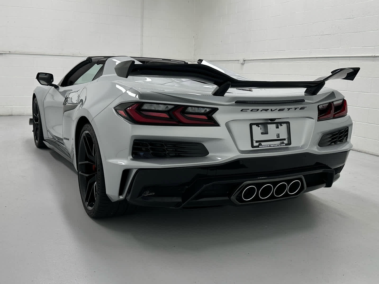 Used 2026 Chevrolet Corvette Z06 RWD image 8