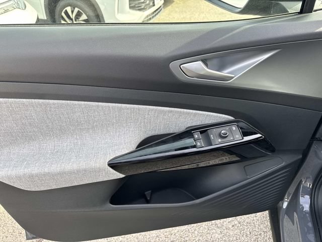 New 2026 Volkswagen ID.4 Pro RWD image 15