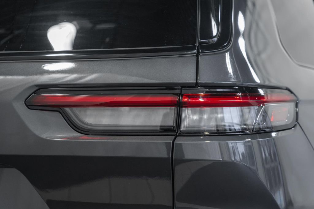 New 2025 Jeep Grand Cherokee L Altitude image 6